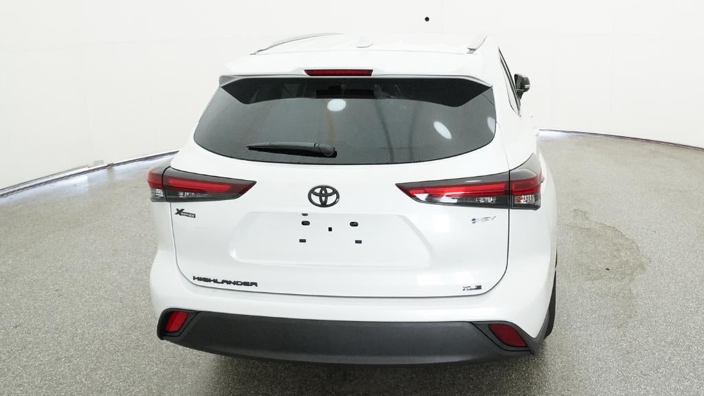 2026 Toyota Highlander Hybrid XLE