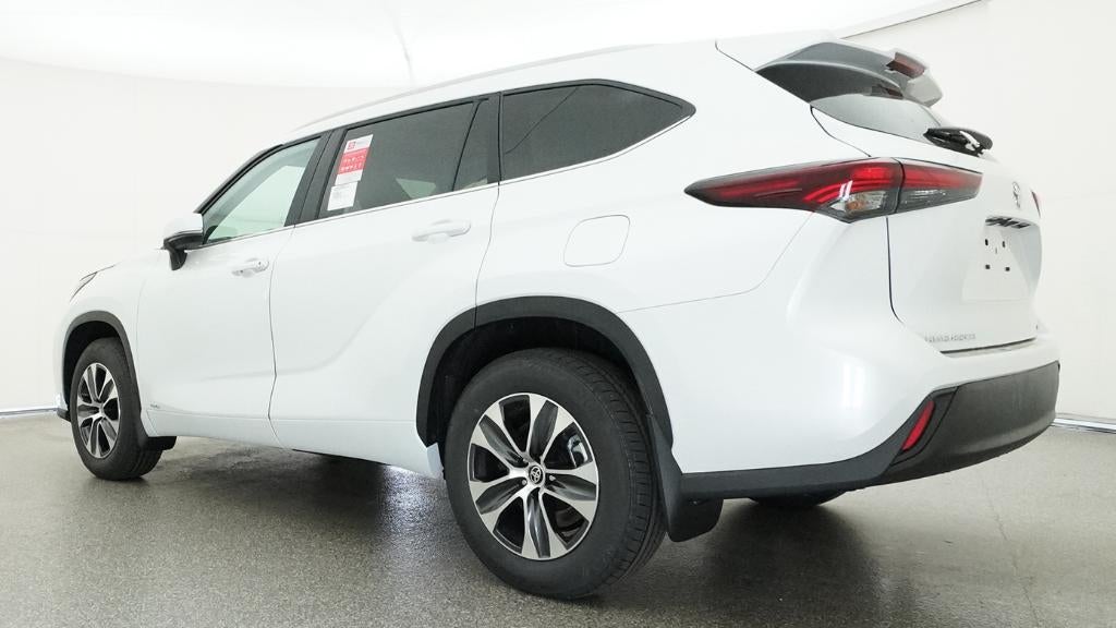 2026 Toyota Highlander Hybrid XLE
