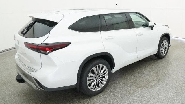 2026 Toyota Highlander Platinum