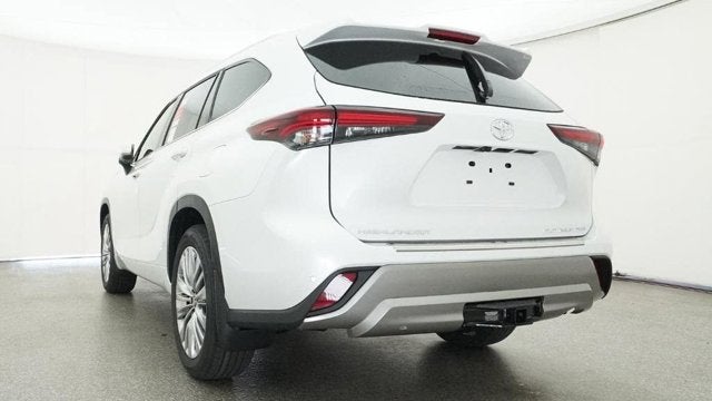 2026 Toyota Highlander Platinum