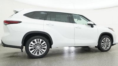 2026 Toyota Highlander Platinum