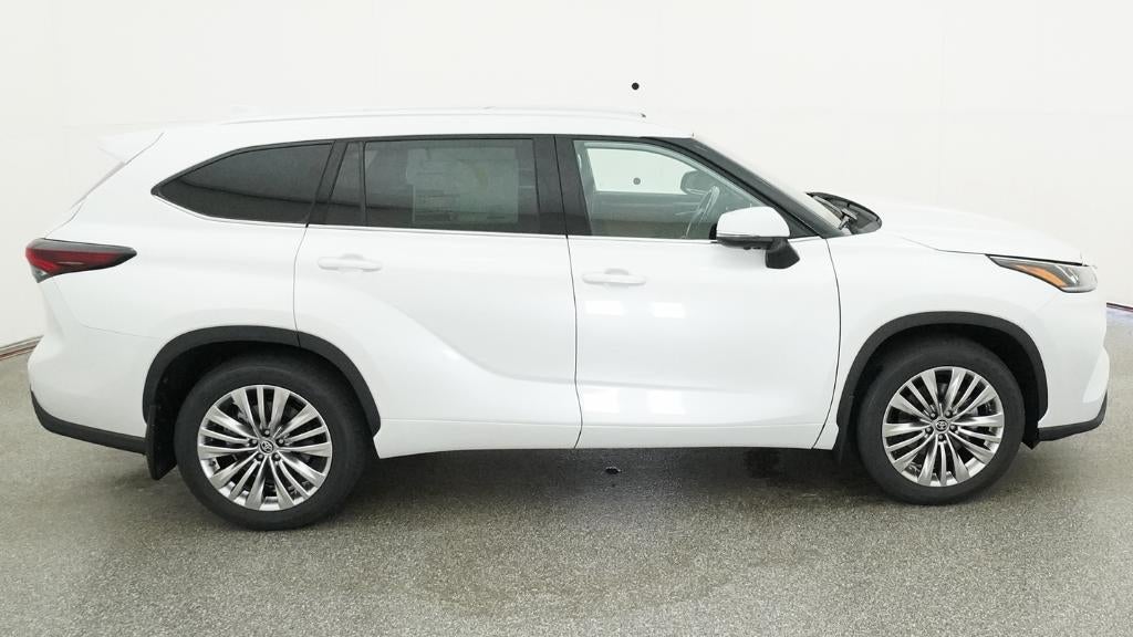 2026 Toyota Highlander Platinum