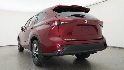2026 Toyota Highlander XLE