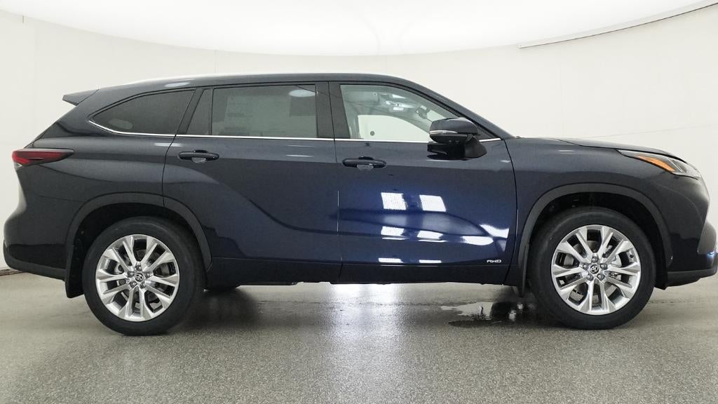 2026 Toyota Highlander Hybrid Limited