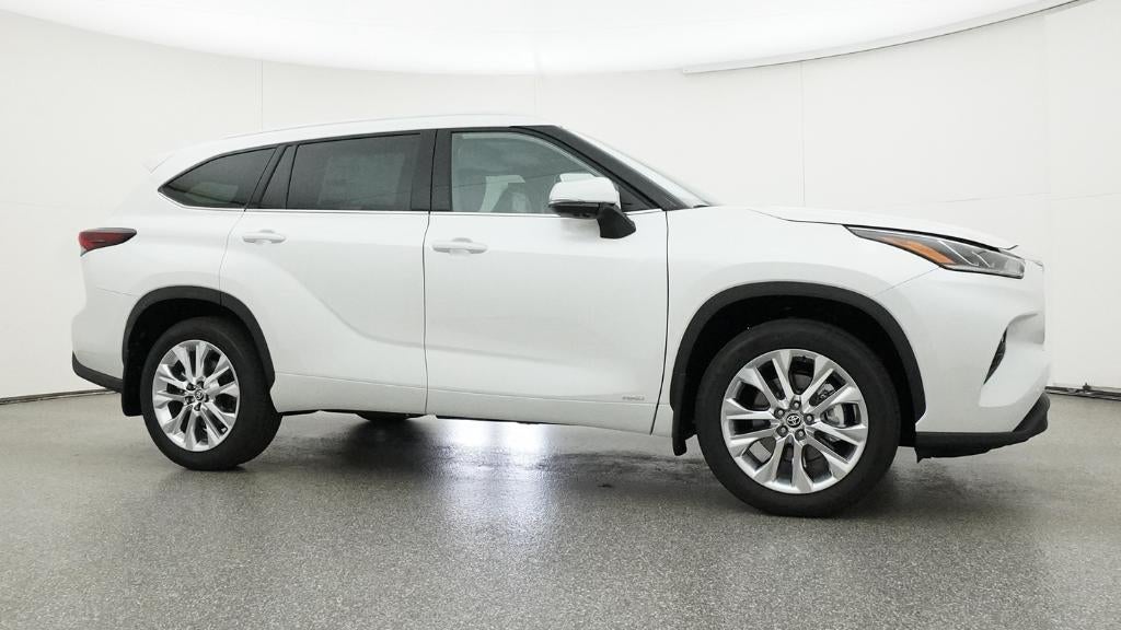 2026 Toyota Highlander Hybrid Limited