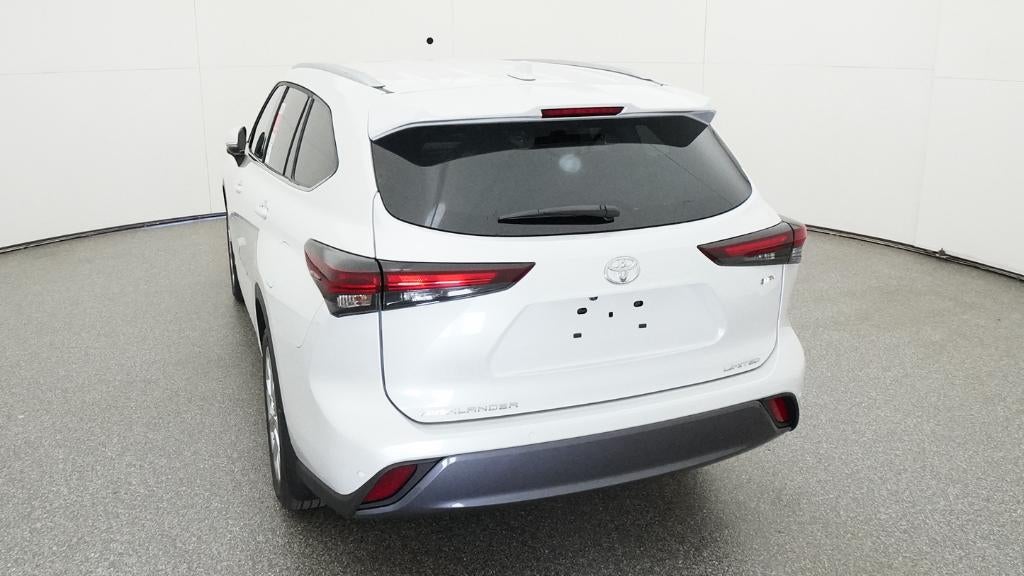 2026 Toyota Highlander Hybrid Limited