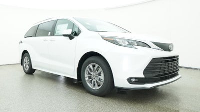 2026 Toyota Sienna XLE