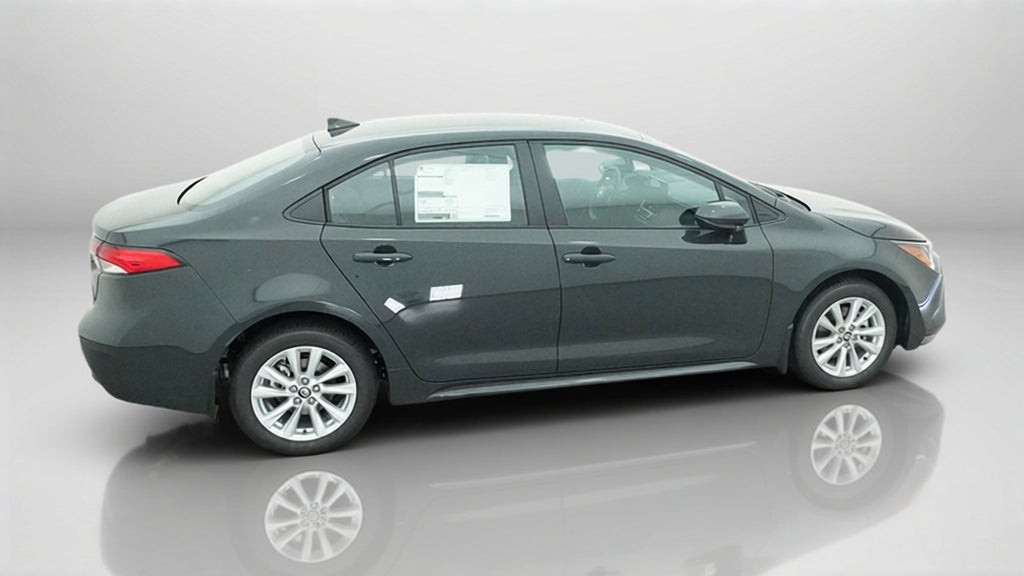 2027 Toyota Corolla LE