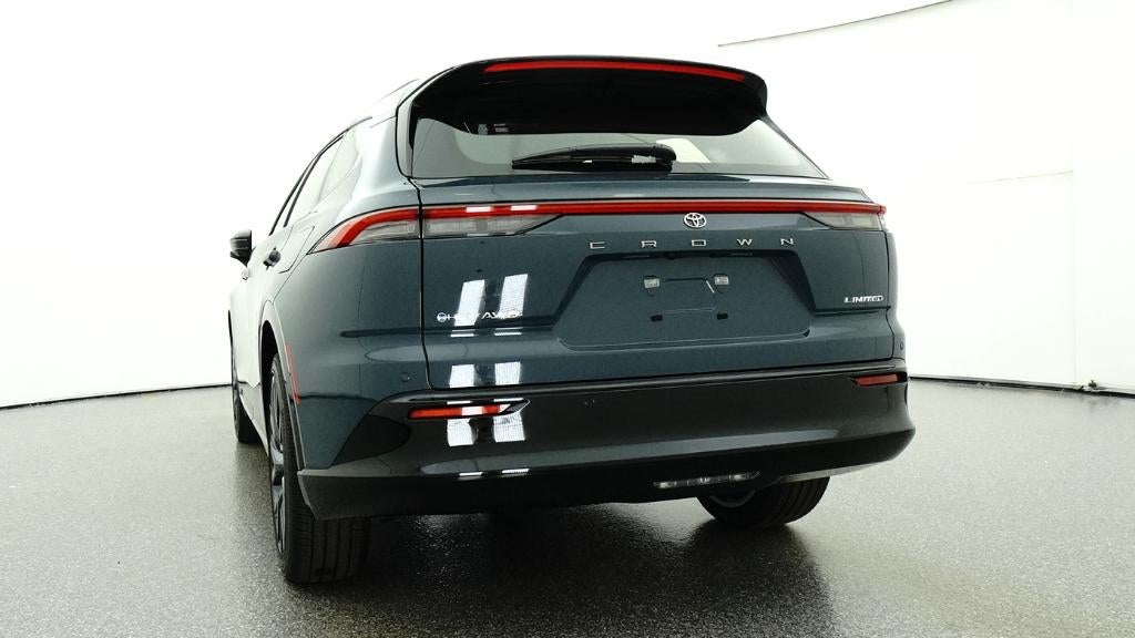 2026 Toyota Toyota Crown Signia Limited