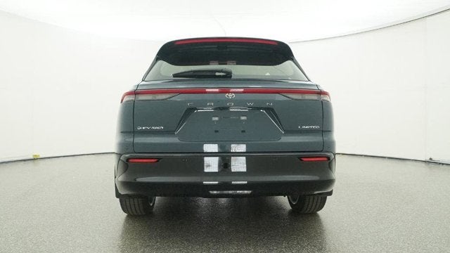 2025 Toyota Toyota Crown Signia Limited