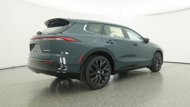 2025 Toyota Toyota Crown Signia Limited