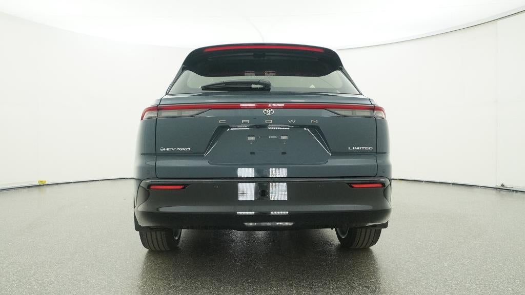 2025 Toyota Toyota Crown Signia Limited