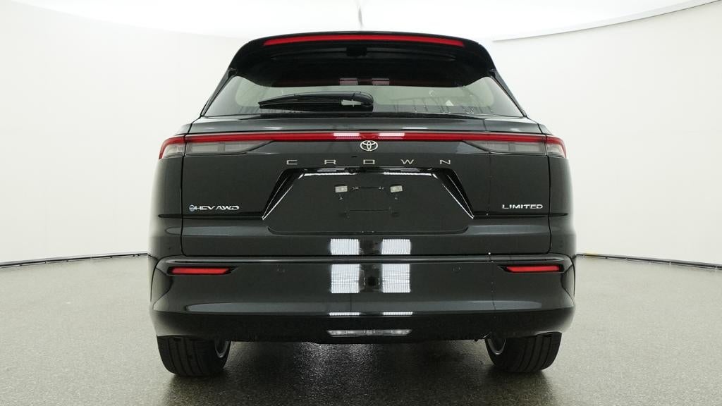 2026 Toyota Toyota Crown Signia Limited