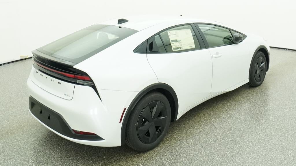 2027 Toyota Prius LE