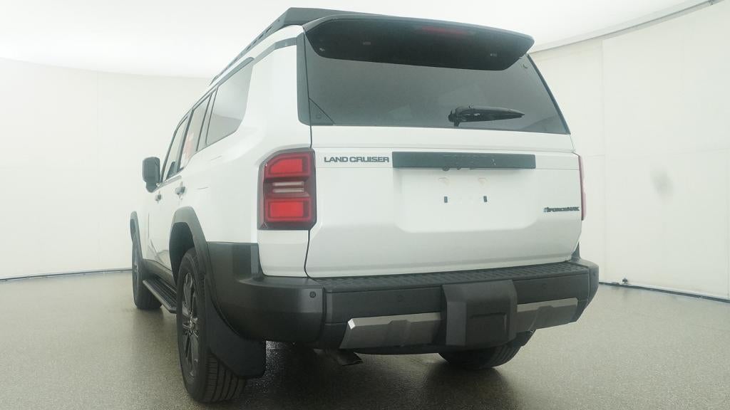 2027 Toyota Land Cruiser 4WD (Natl)