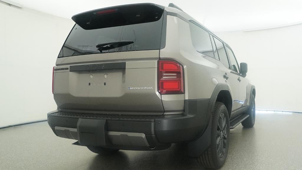 2027 Toyota Land Cruiser 4WD (Natl)