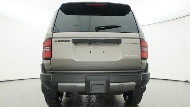 2027 Toyota Land Cruiser Base