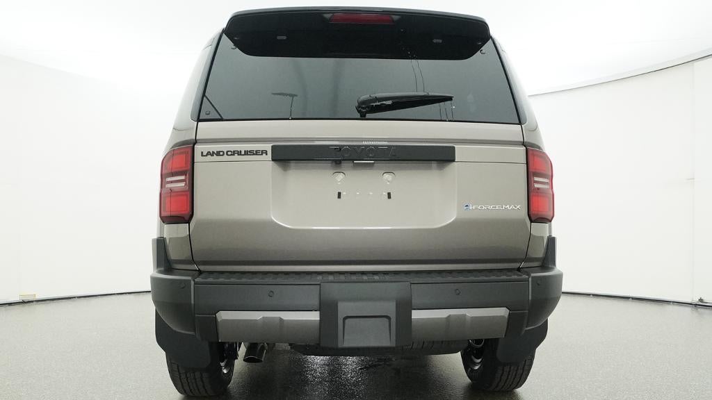 2027 Toyota Land Cruiser Base