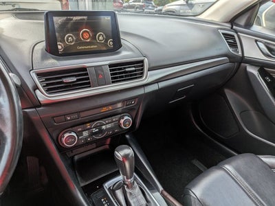 2018 Mazda Mazda3 5-Door Touring
