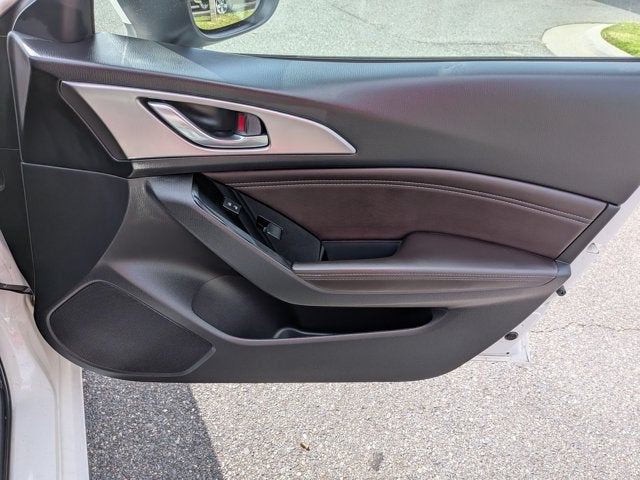 2018 Mazda Mazda3 5-Door Touring