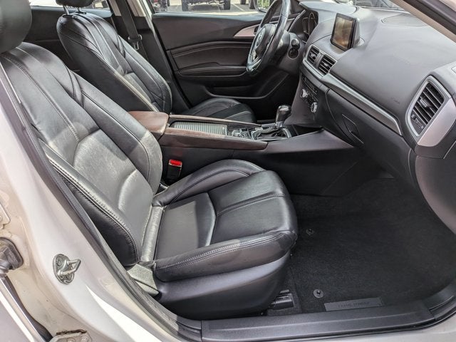 2018 Mazda Mazda3 5-Door Touring