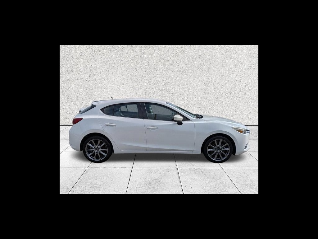 2018 Mazda Mazda3 5-Door Touring