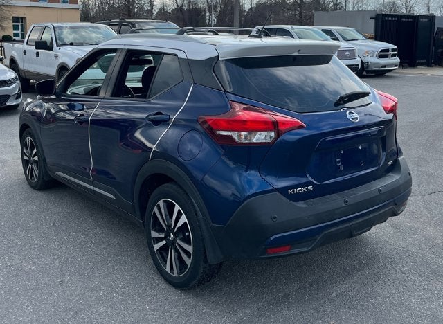 2020 Nissan Kicks SR