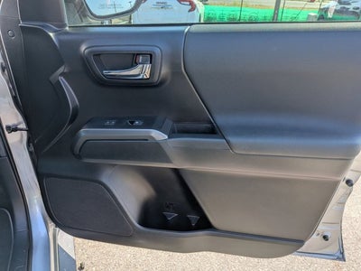 2022 Toyota Tacoma 2WD SR5