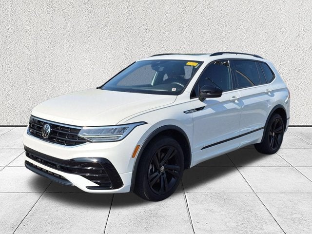 2023 Volkswagen Tiguan SE R-Line Black