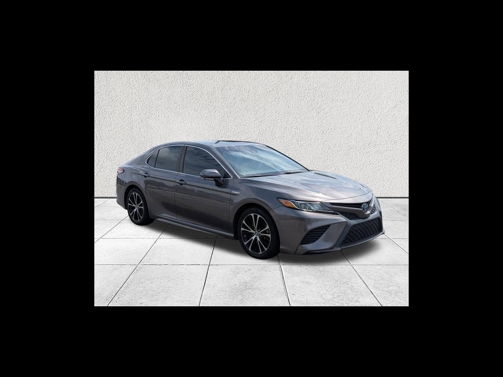 2018 Toyota Camry Hybrid LE