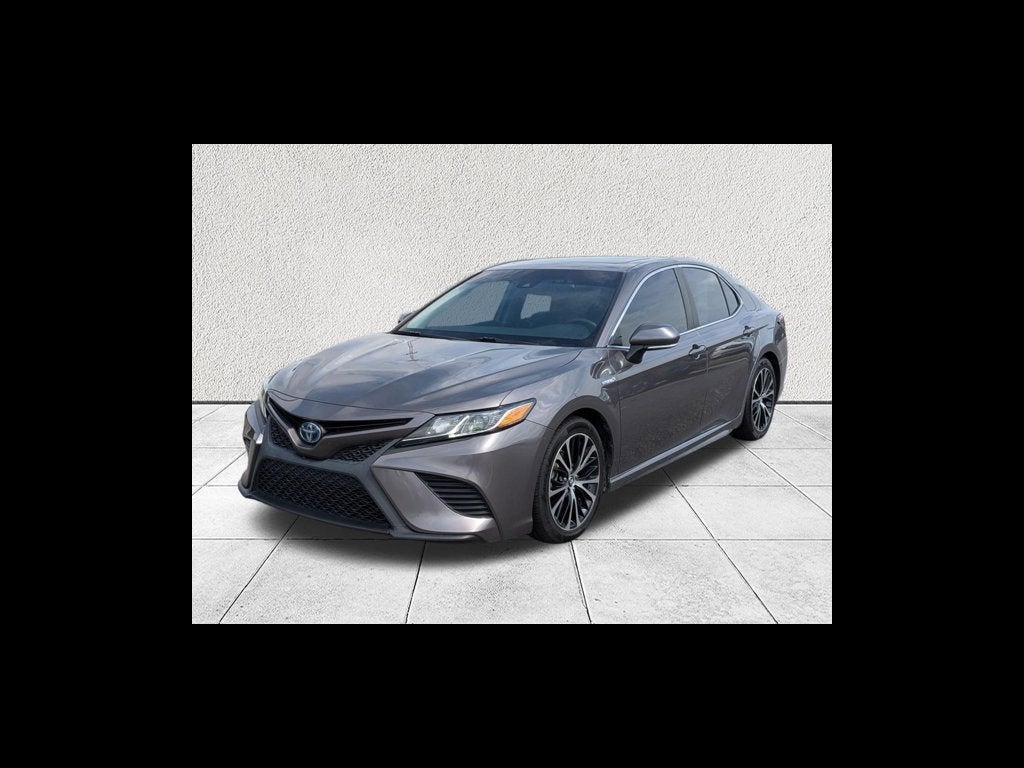 2018 Toyota Camry Hybrid LE