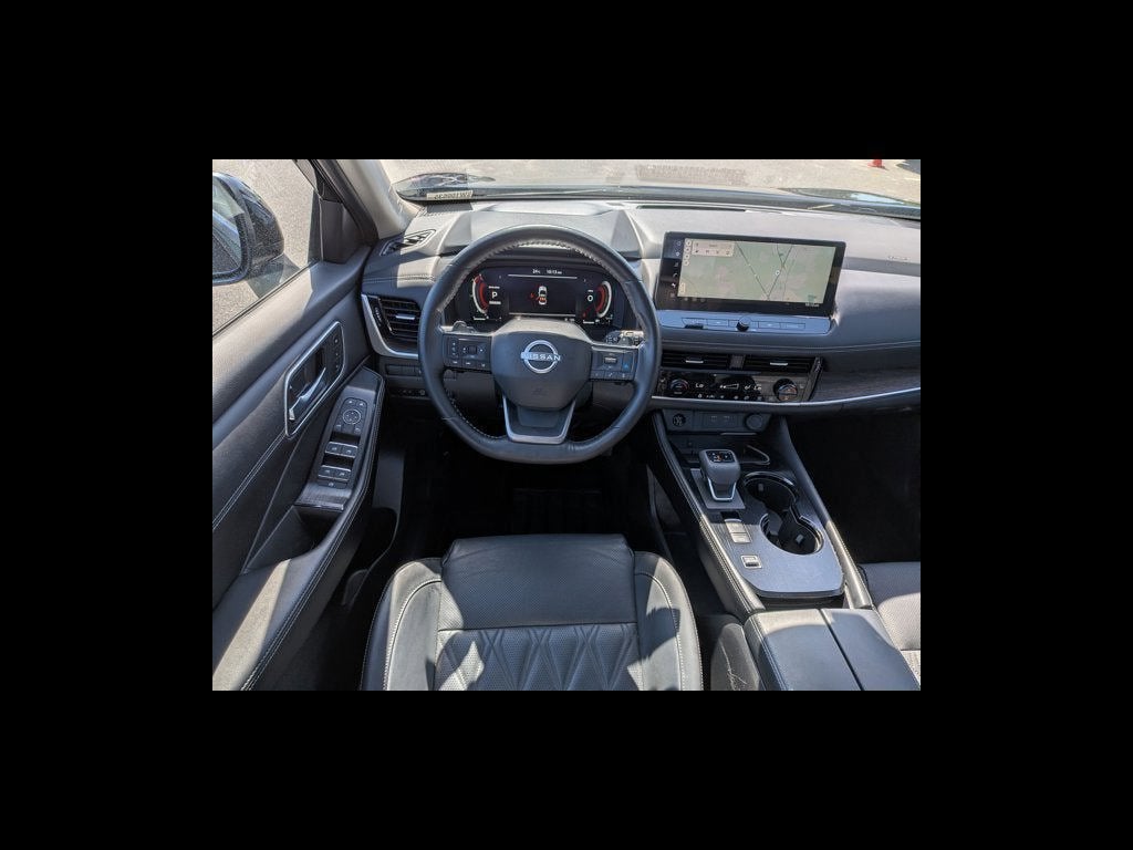 2025 Nissan Rogue Platinum