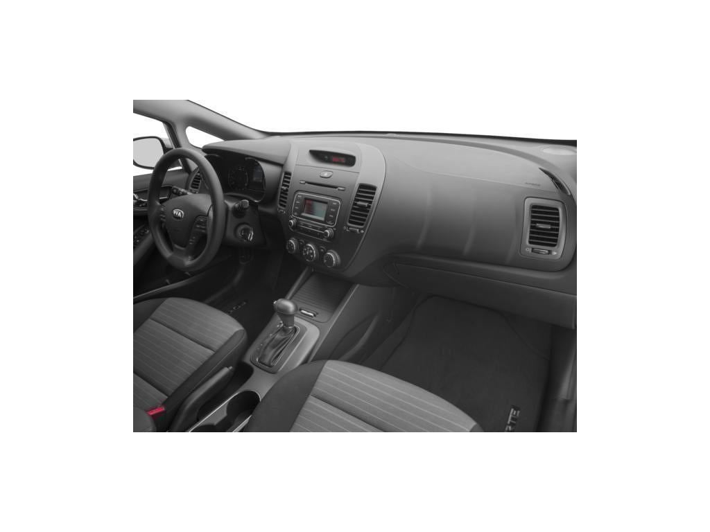 2016 Kia Forte 5-Door LX