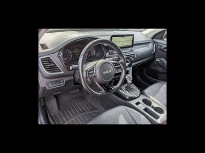 2023 Kia Seltos SX