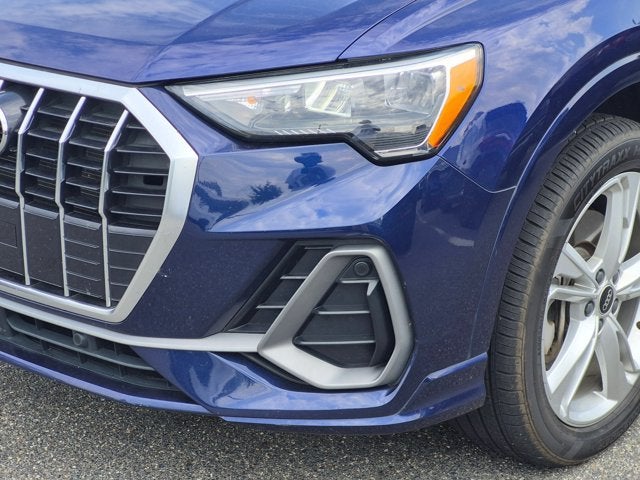 2022 Audi Q3 S line Premium