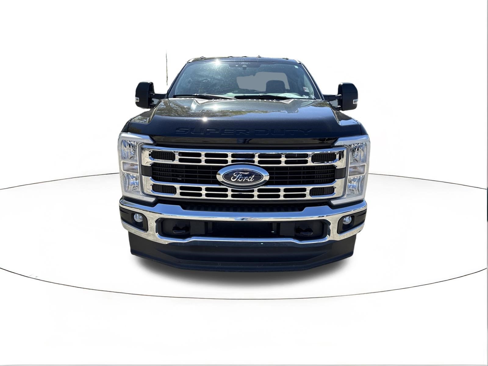 2024 Ford Super Duty F-350 SRW XLT