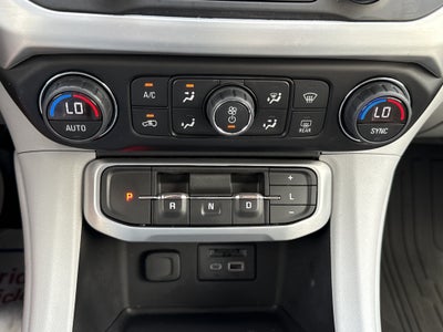 2022 GMC Acadia SLT