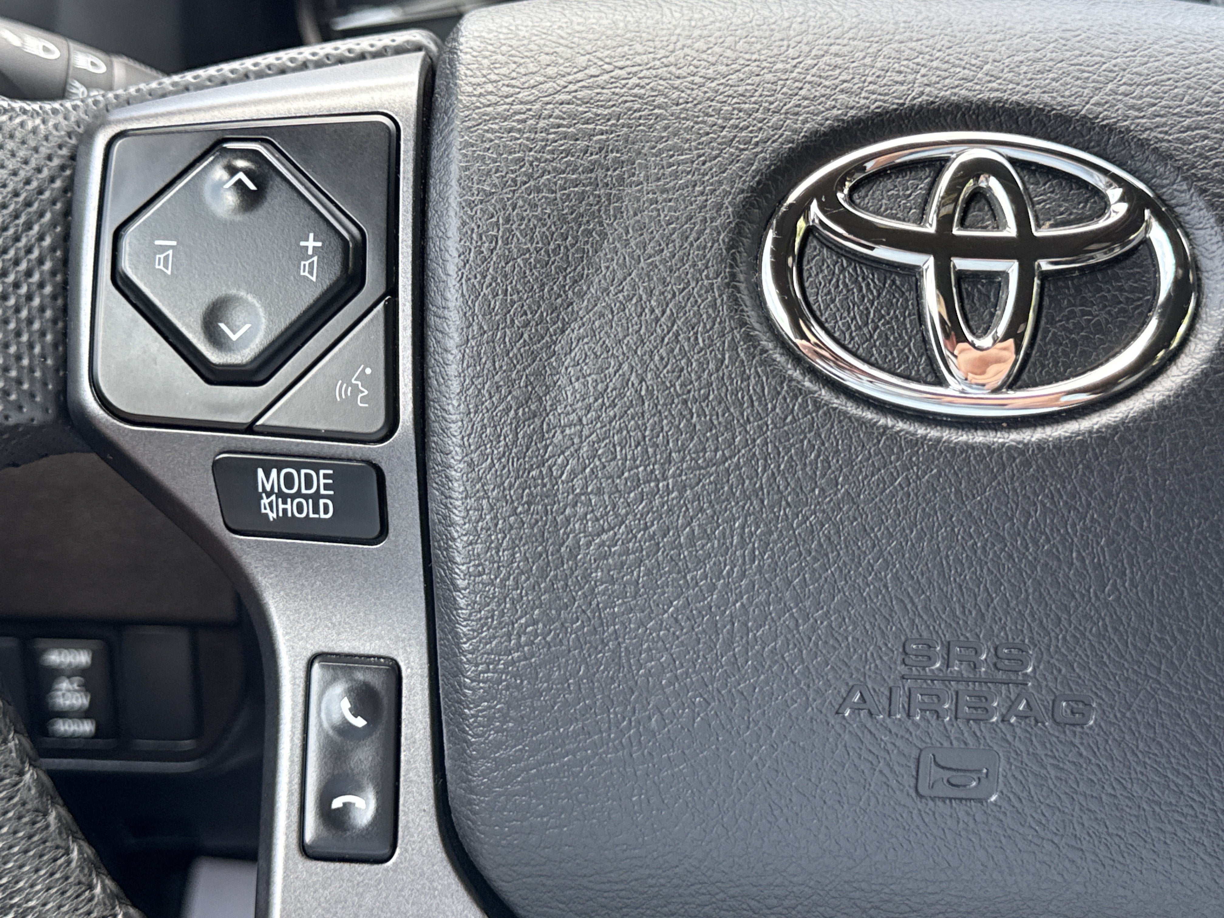 2022 Toyota Tacoma 4WD TRD Off Road