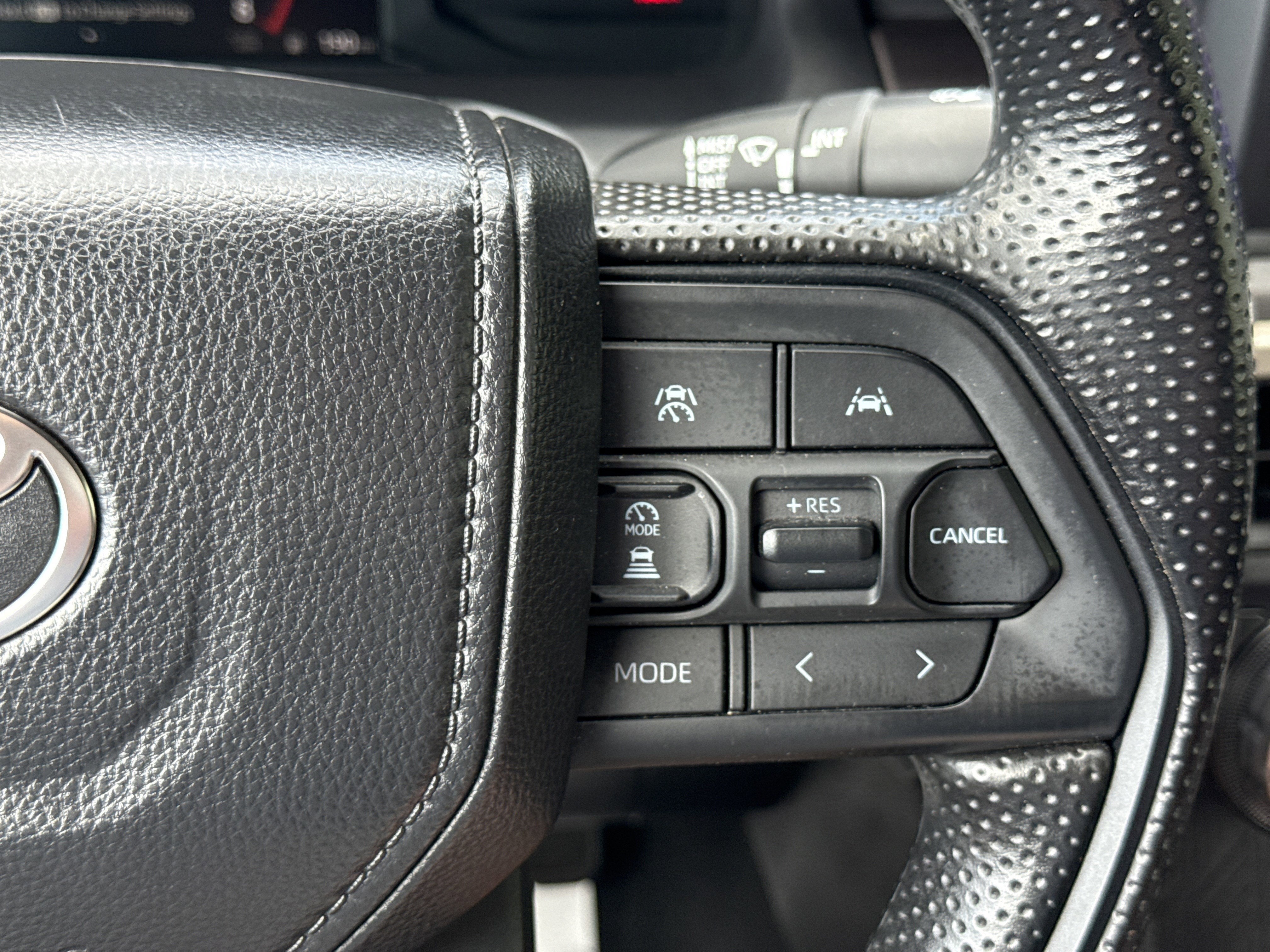 2025 Toyota Tacoma 4WD SR5