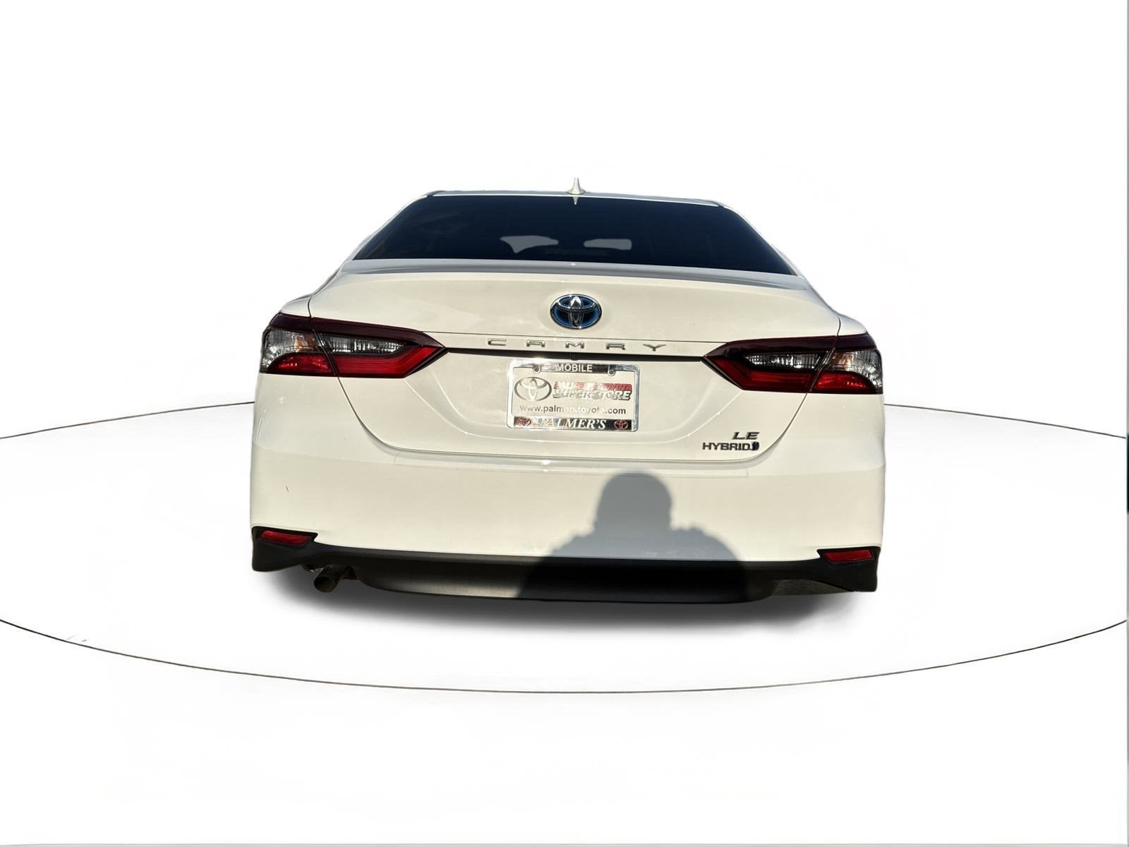 2022 Toyota Camry Hybrid LE