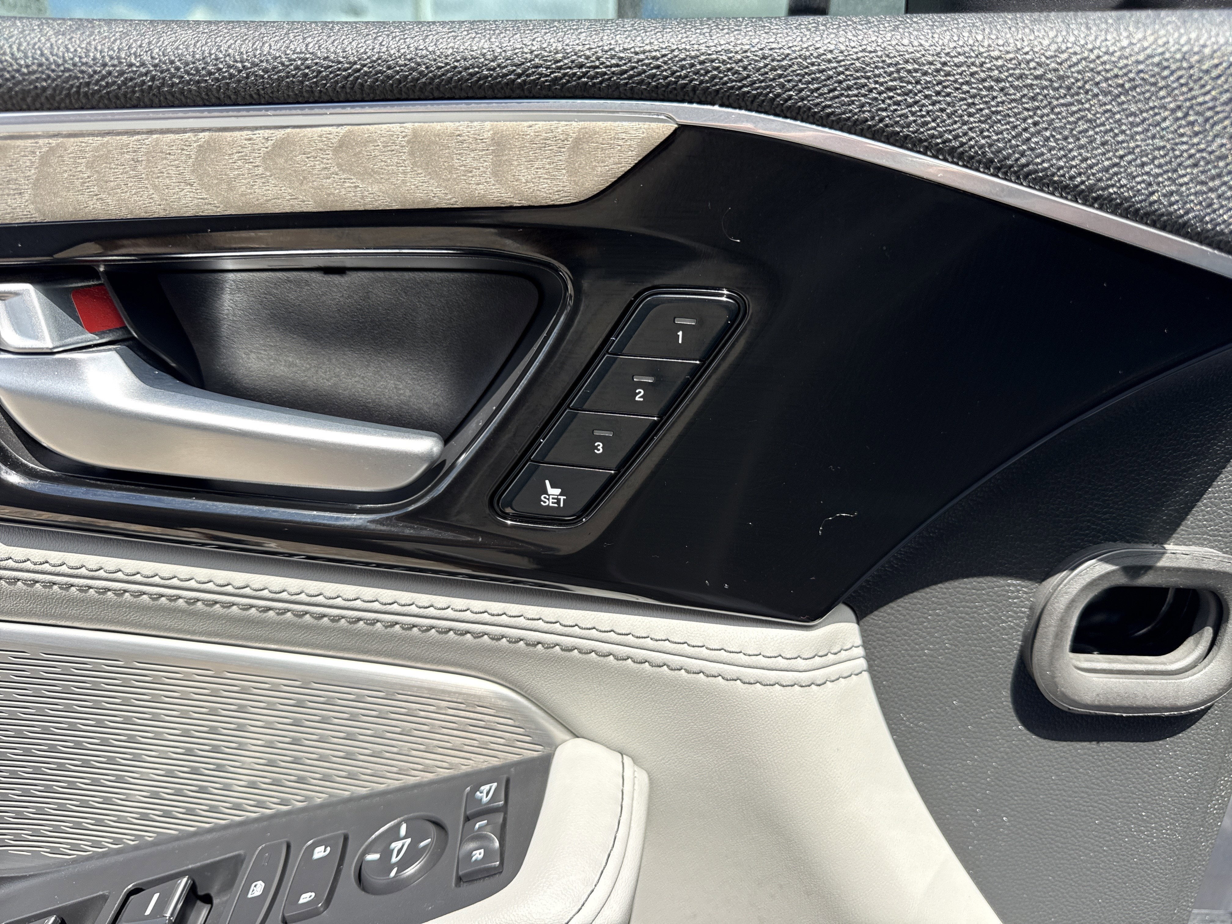 2022 Acura MDX w/Advance Package