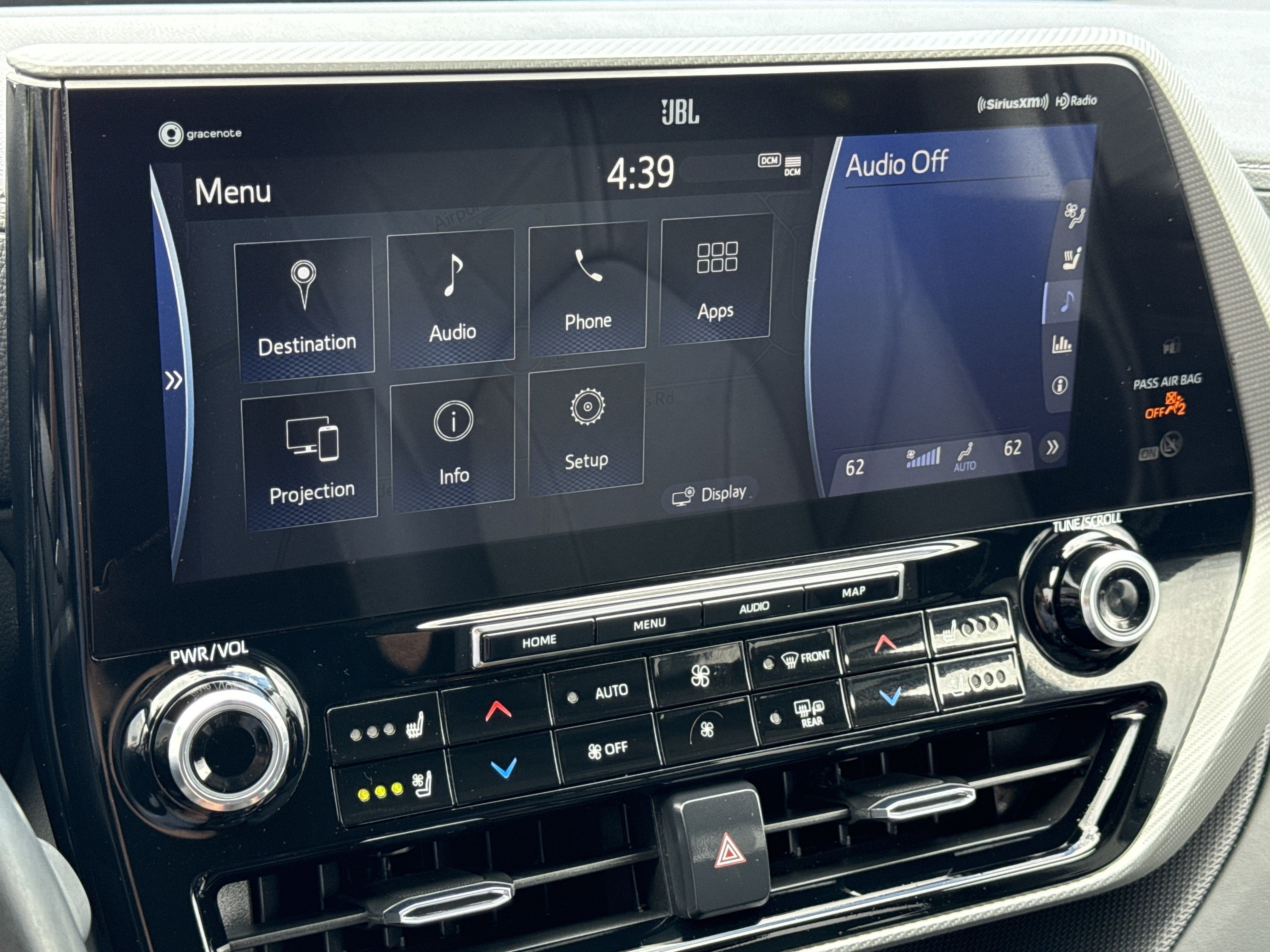 2022 Toyota Highlander Hybrid Platinum