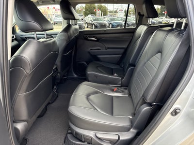 2025 Toyota Highlander XLE