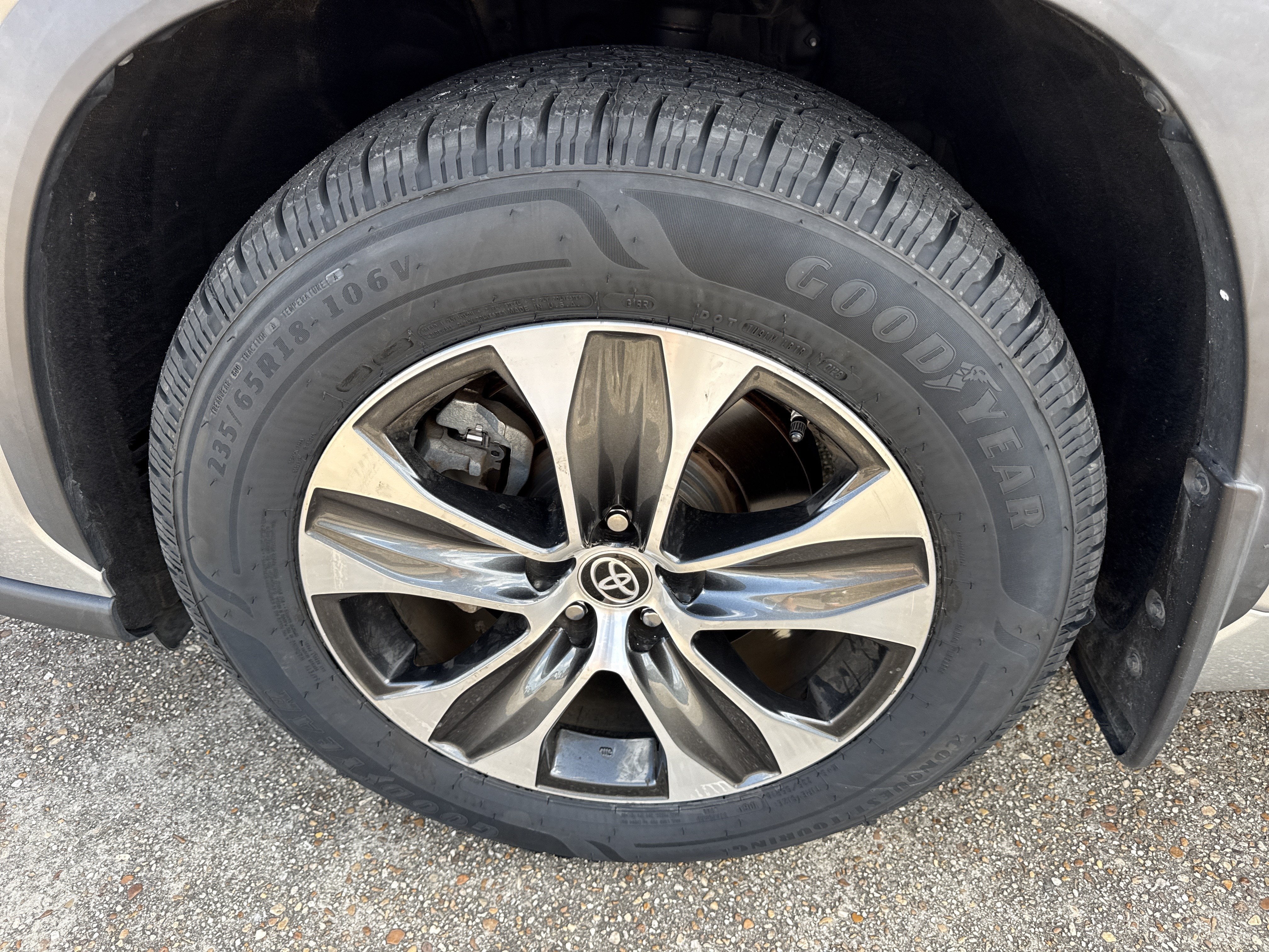 2023 Toyota Highlander XLE