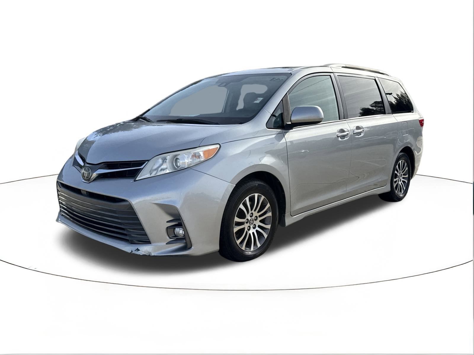 2020 Toyota Sienna XLE Premium