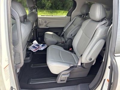2021 Toyota Sienna Limited