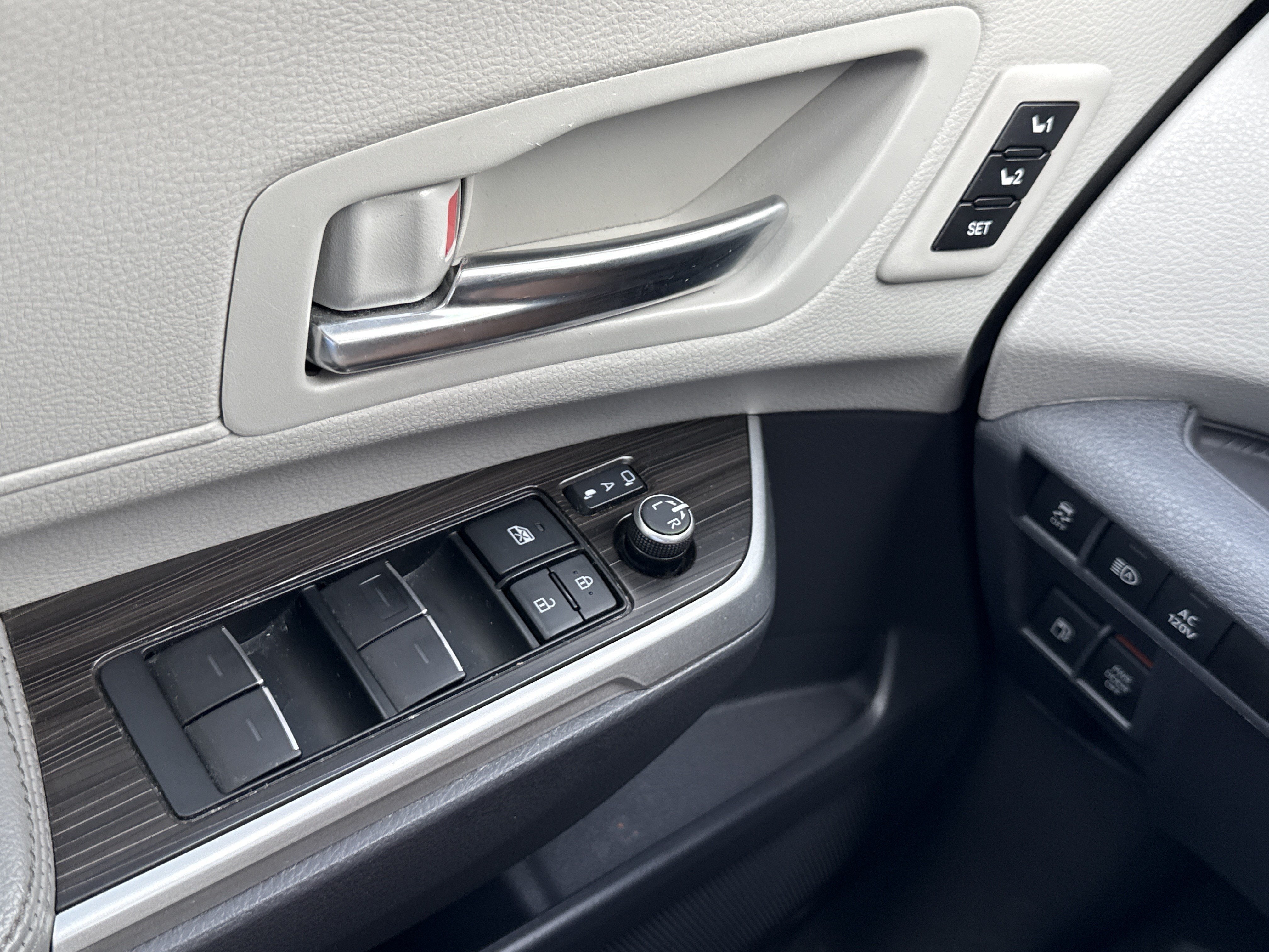 2021 Toyota Sienna Limited