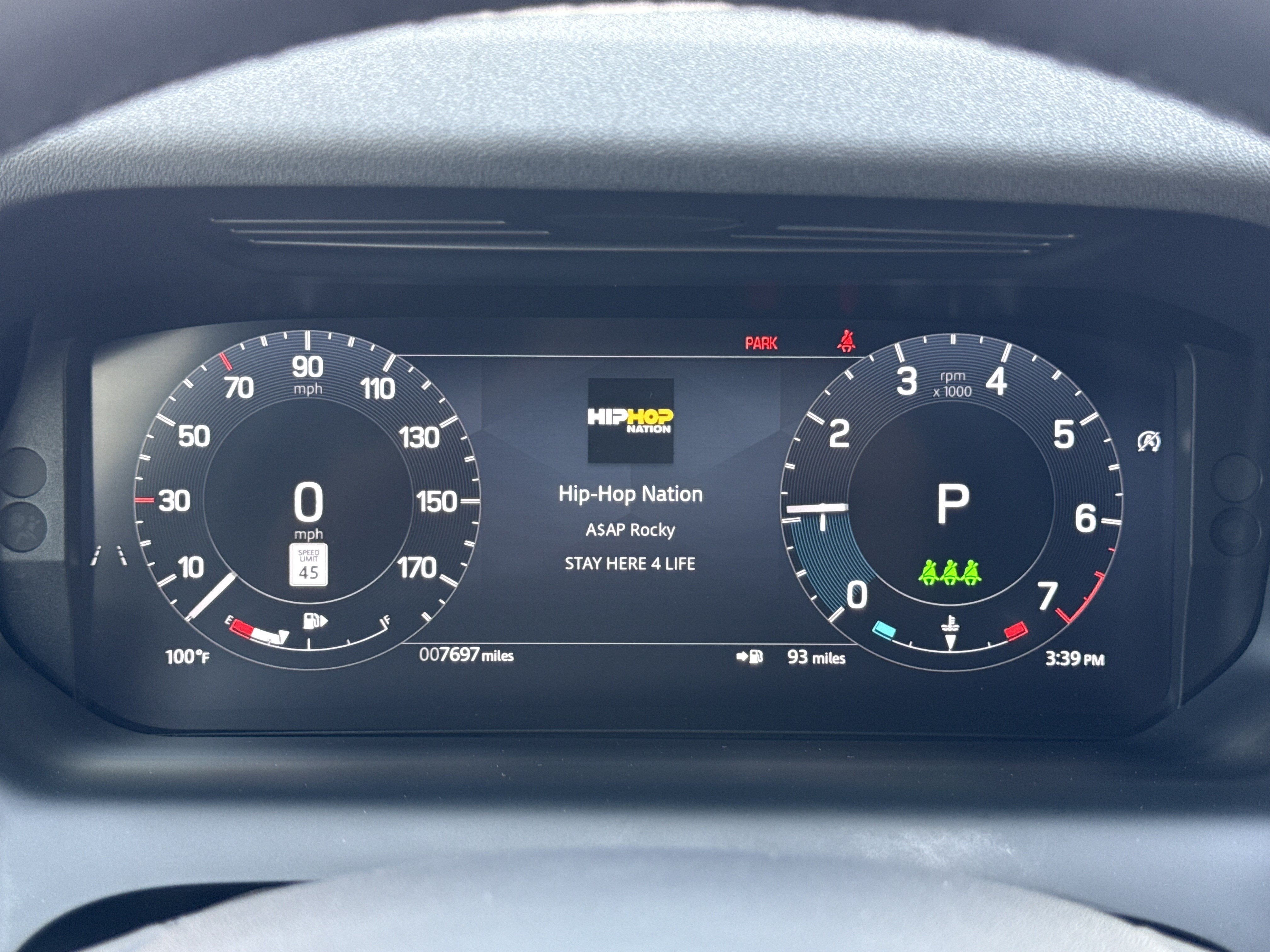 2025 Land Rover Discovery Sport Dynamic SE